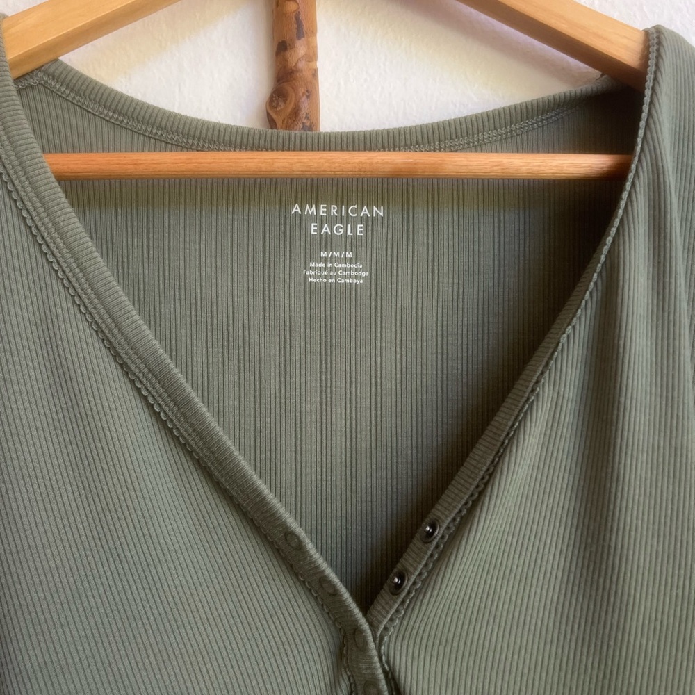 American Eagle Olive Green Ribbed Henley
